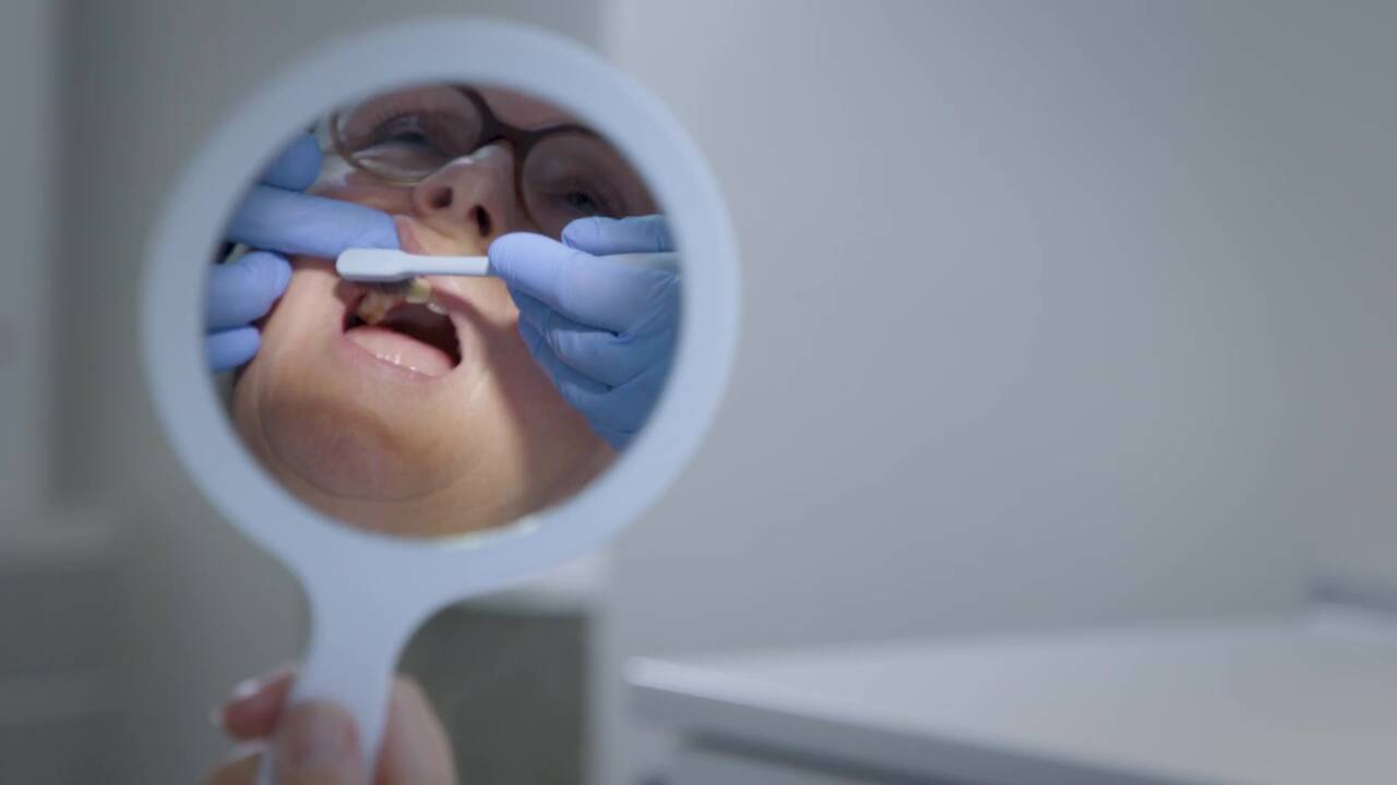 Mundtørhed og huller i tænderne
